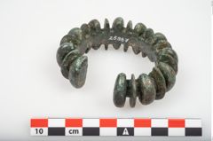 Foto von Bronzebuckelarmreif (NHMW-PRAE-025887)